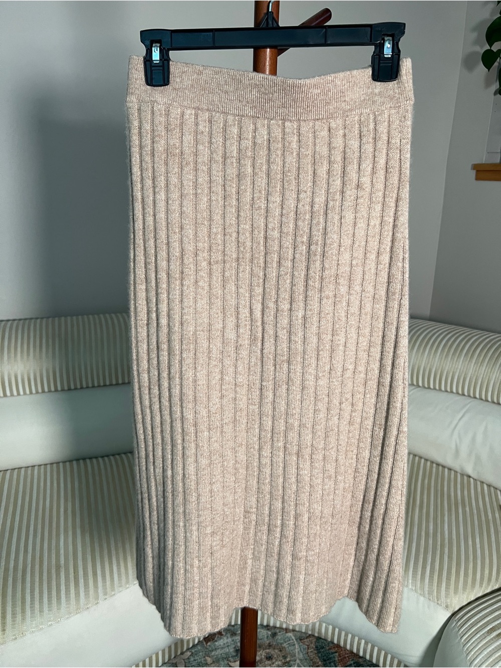 Quince 100% Mongolian Cashmere Ribbed Knit Midi Skirt Oatmeal Beige Size M